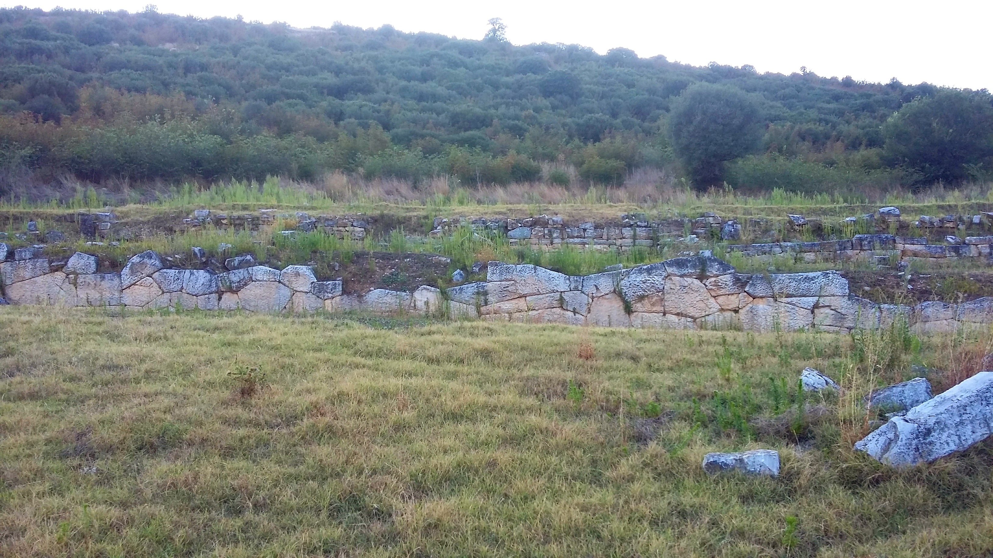 Azoros, arxaiol. horos